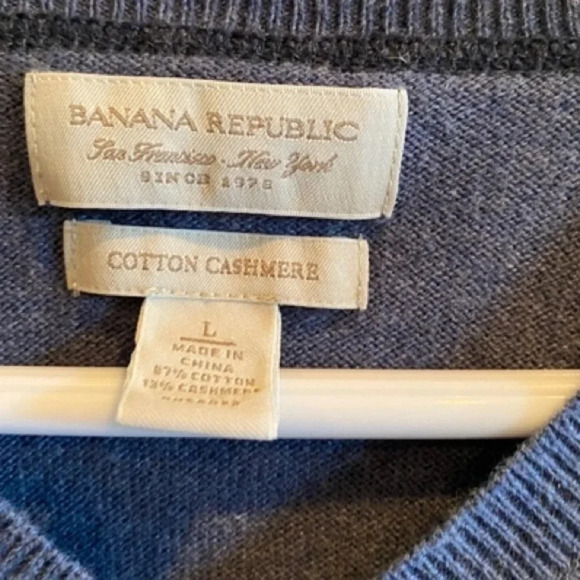 BANANA REPUBLIC MENS BLUE ARGYLE SWEATER TOP SHIRT V NECK COTTON CASHMERE… - Picture 3 of 3